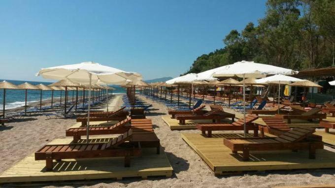 Burano Camping Beach-Bar Nea Thesi Εξωτερικό φωτογραφία